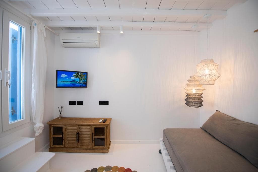 Yalos View Suite by Toy Mykonos