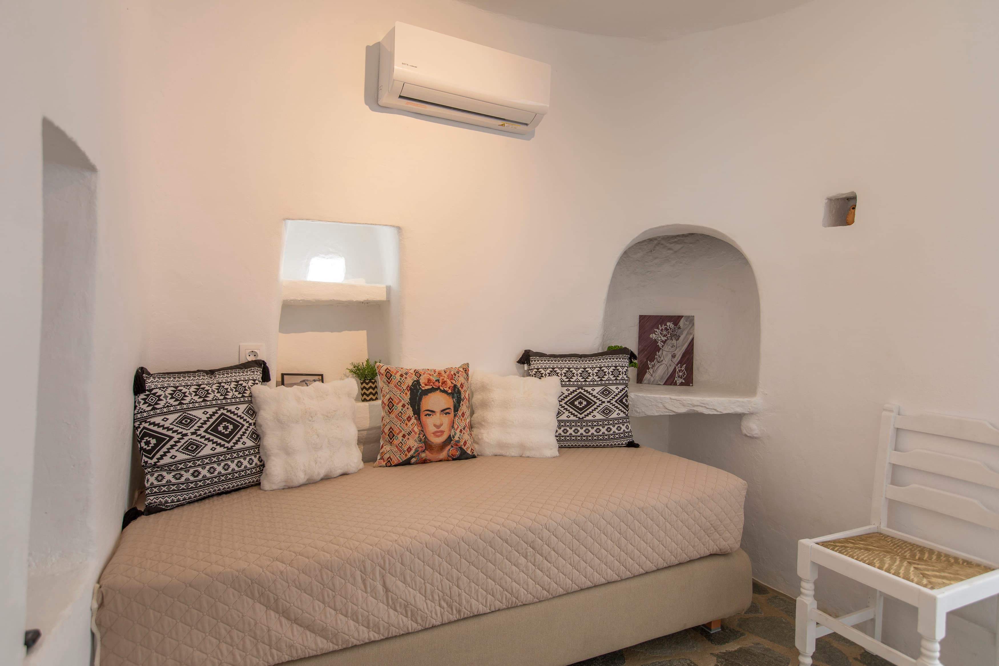 Atena Apartments