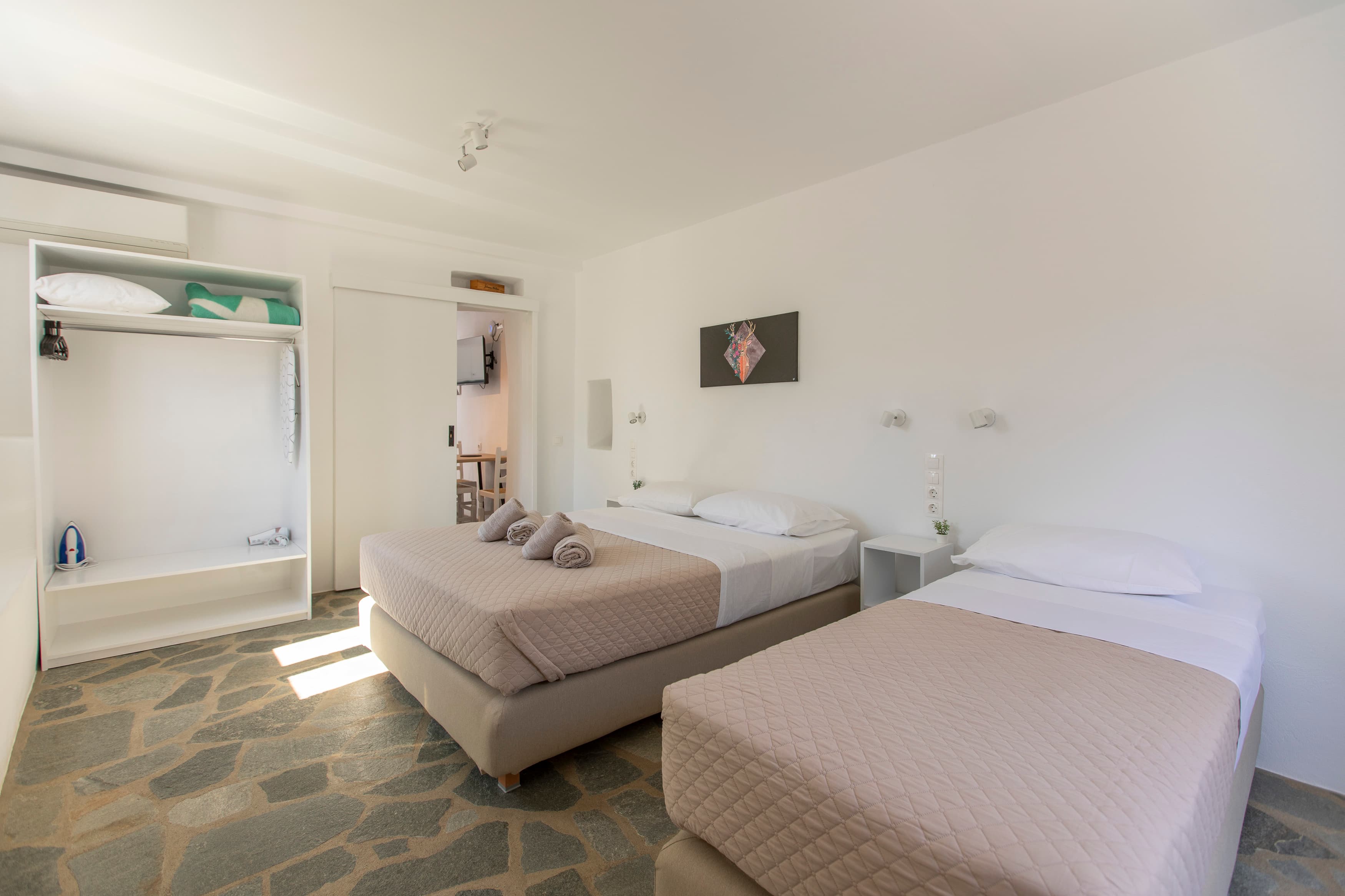 Atena Apartments