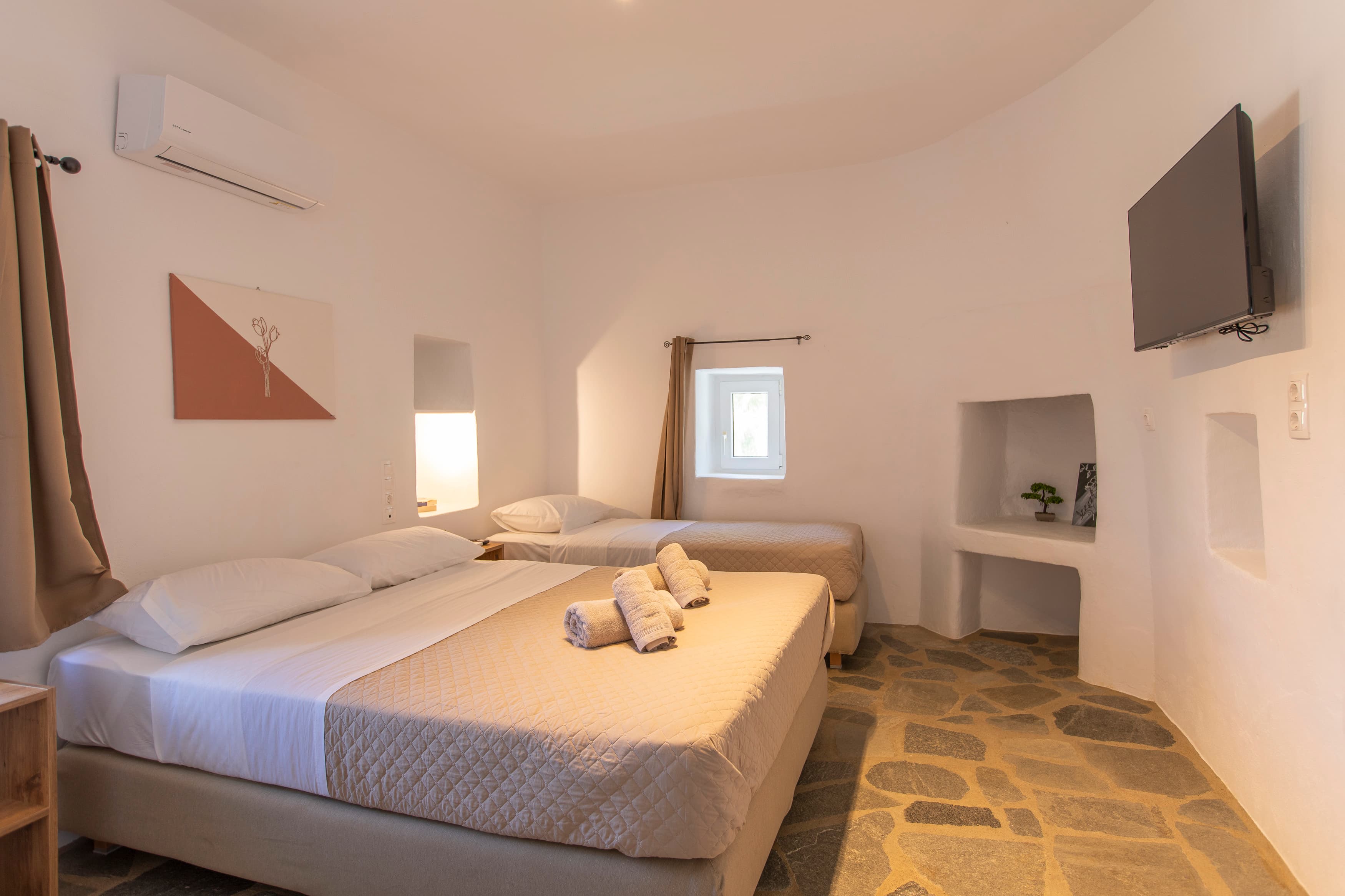Atena Apartments