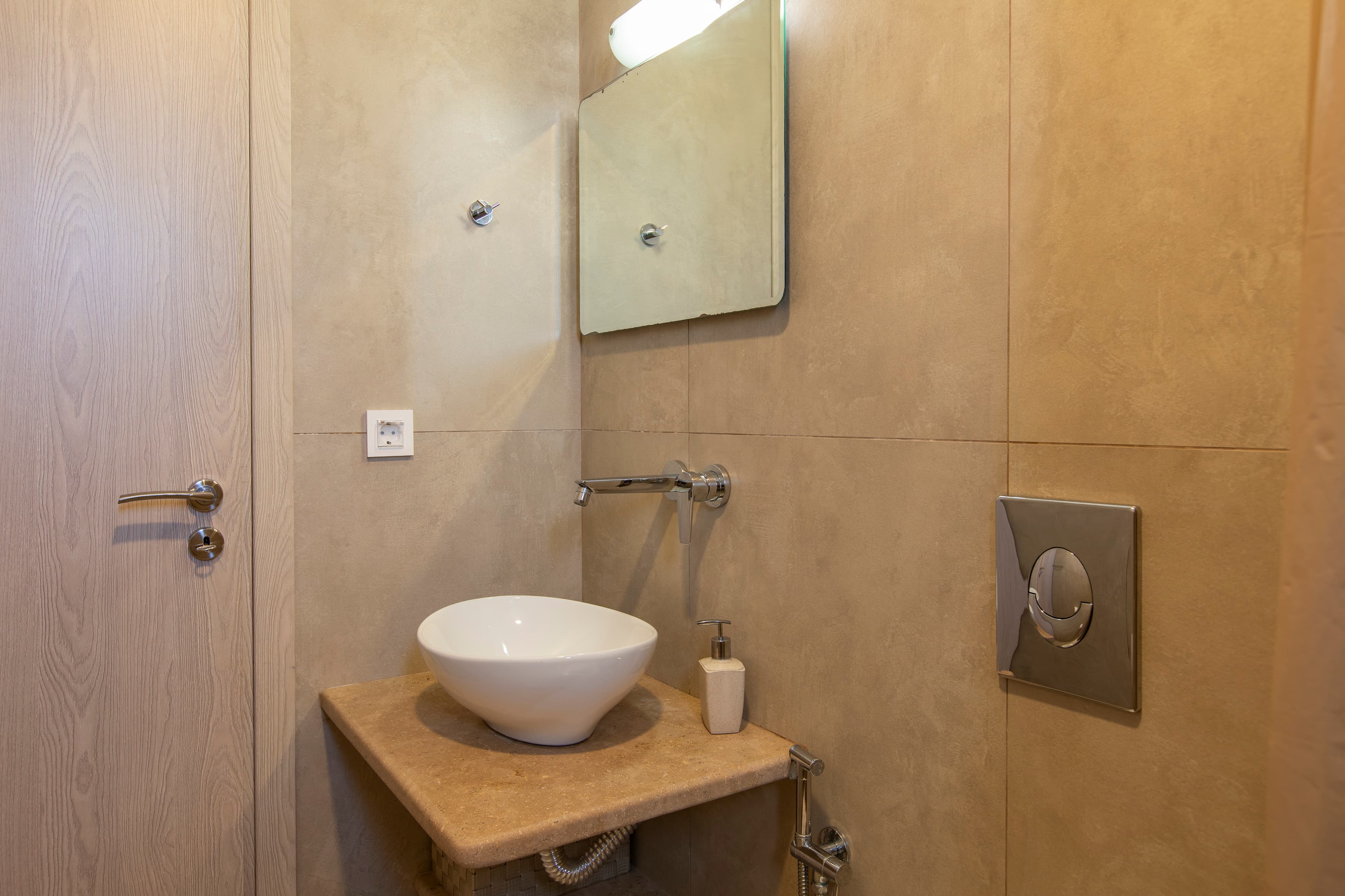 Atena Apartments