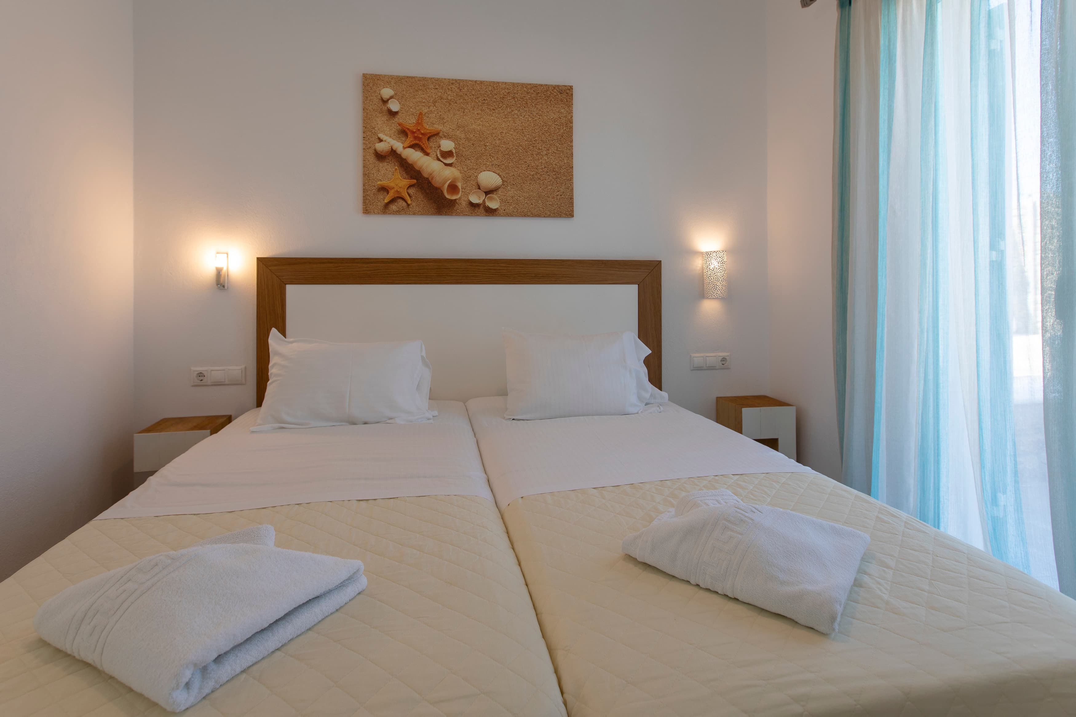 Korfos Beach Rooms