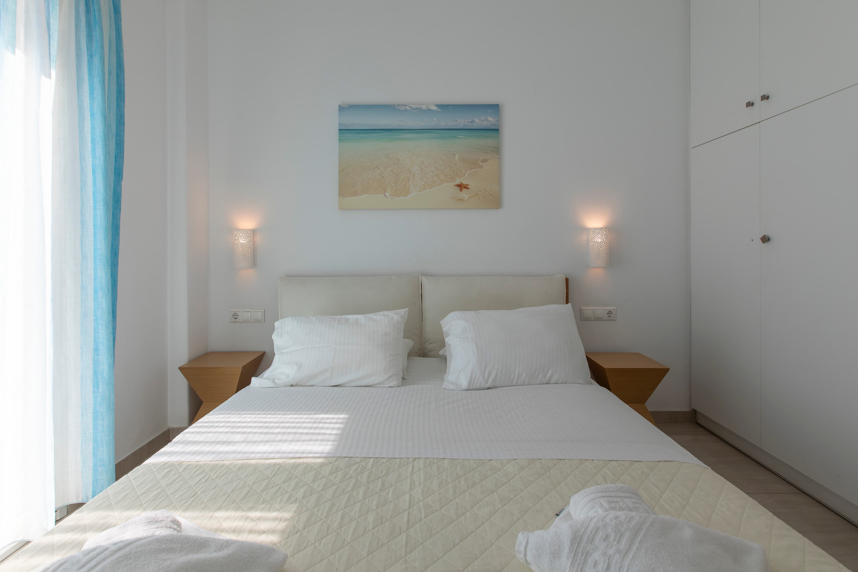 Korfos Beach Rooms