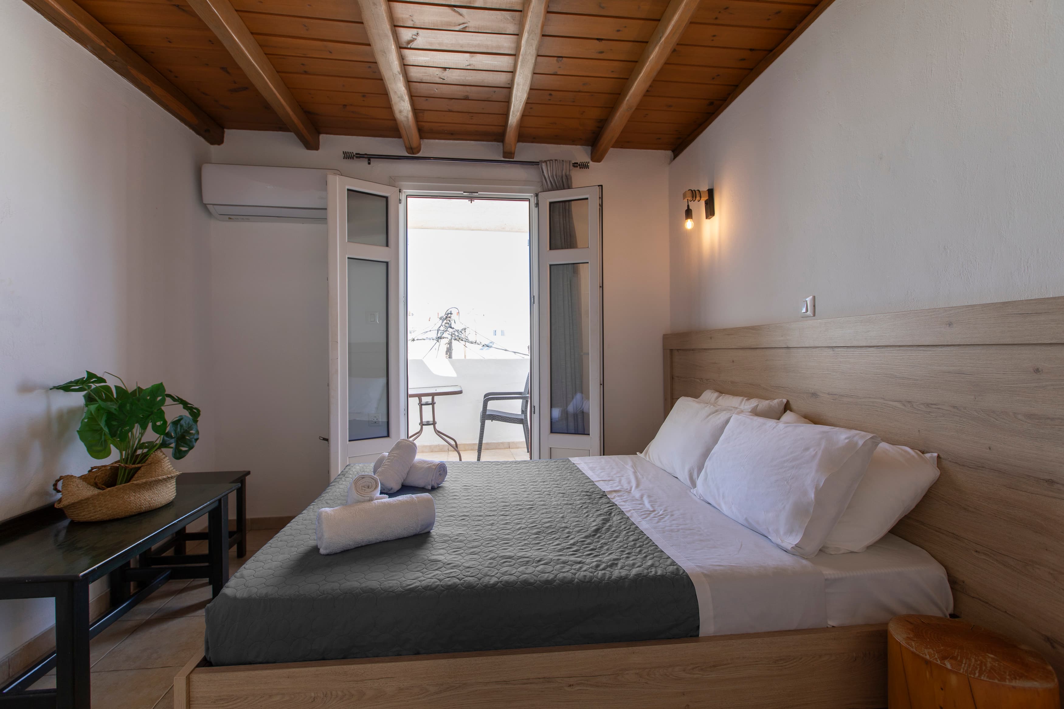 Lakka Apartments in Chora