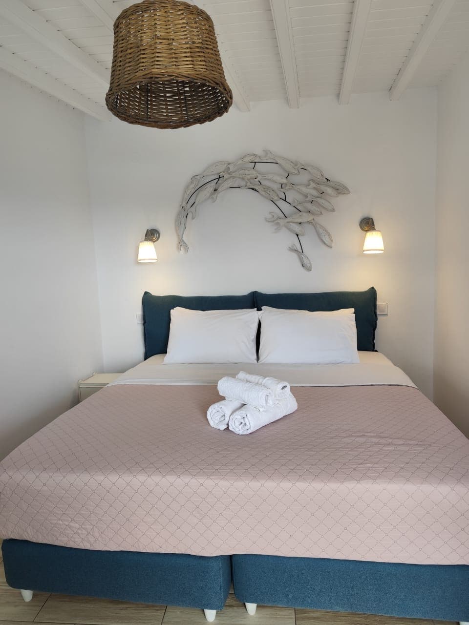 Niko Rooms