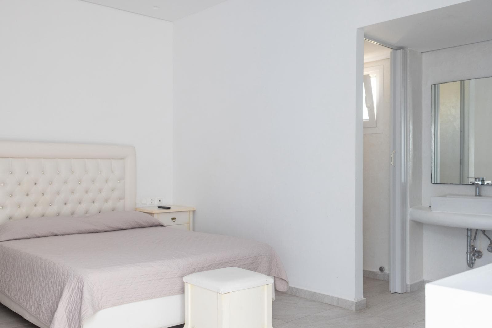 La Villa Rooms