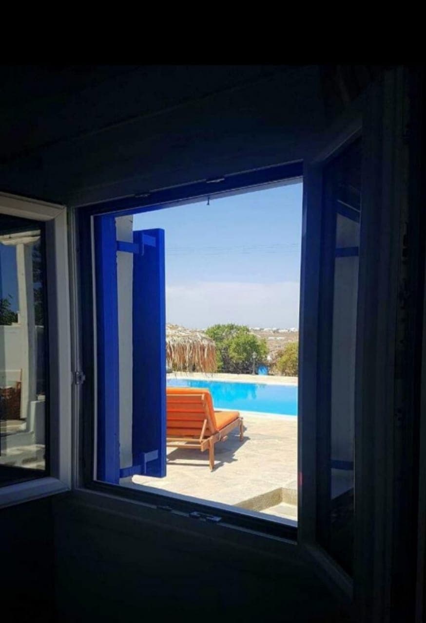 Niko Rooms
