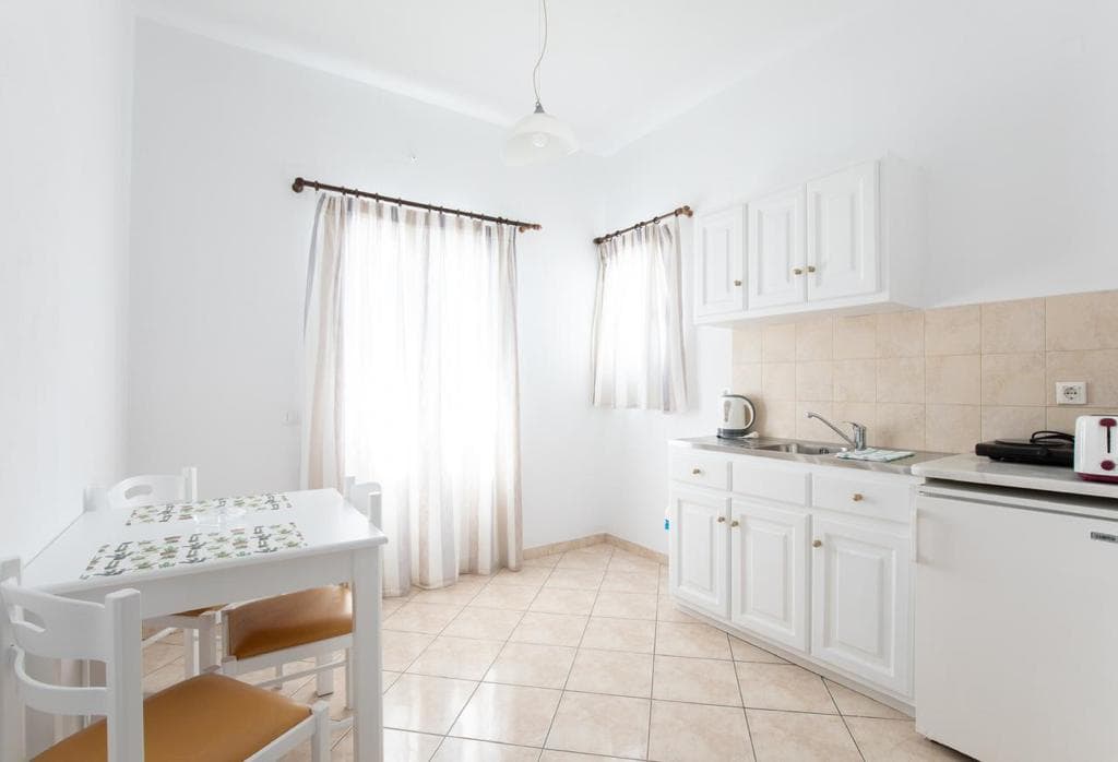 Korfos Beach Rooms